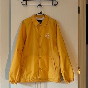 Men’s large Vans windbreaker jacket with soft inner lining.